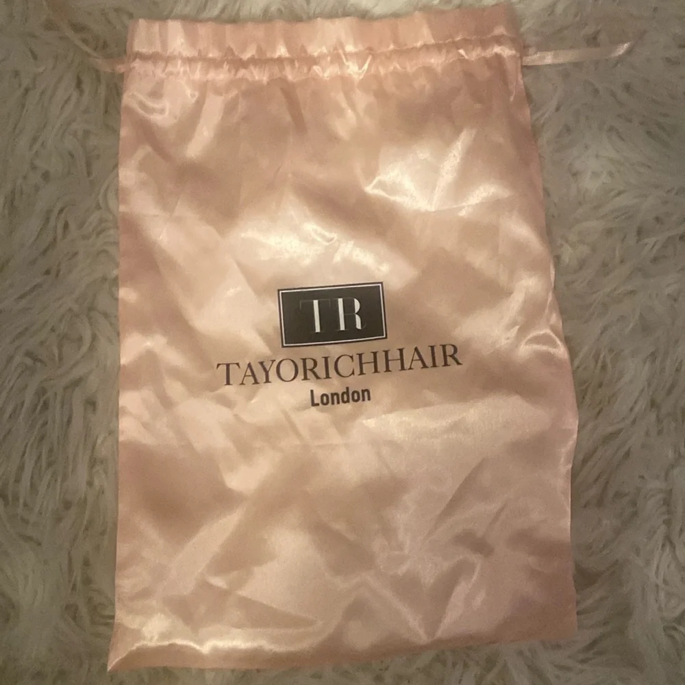 Beautiful wig I bought it off Etsy by Taylor Rich hair. Never wore limited deal - Picture 11 of 13